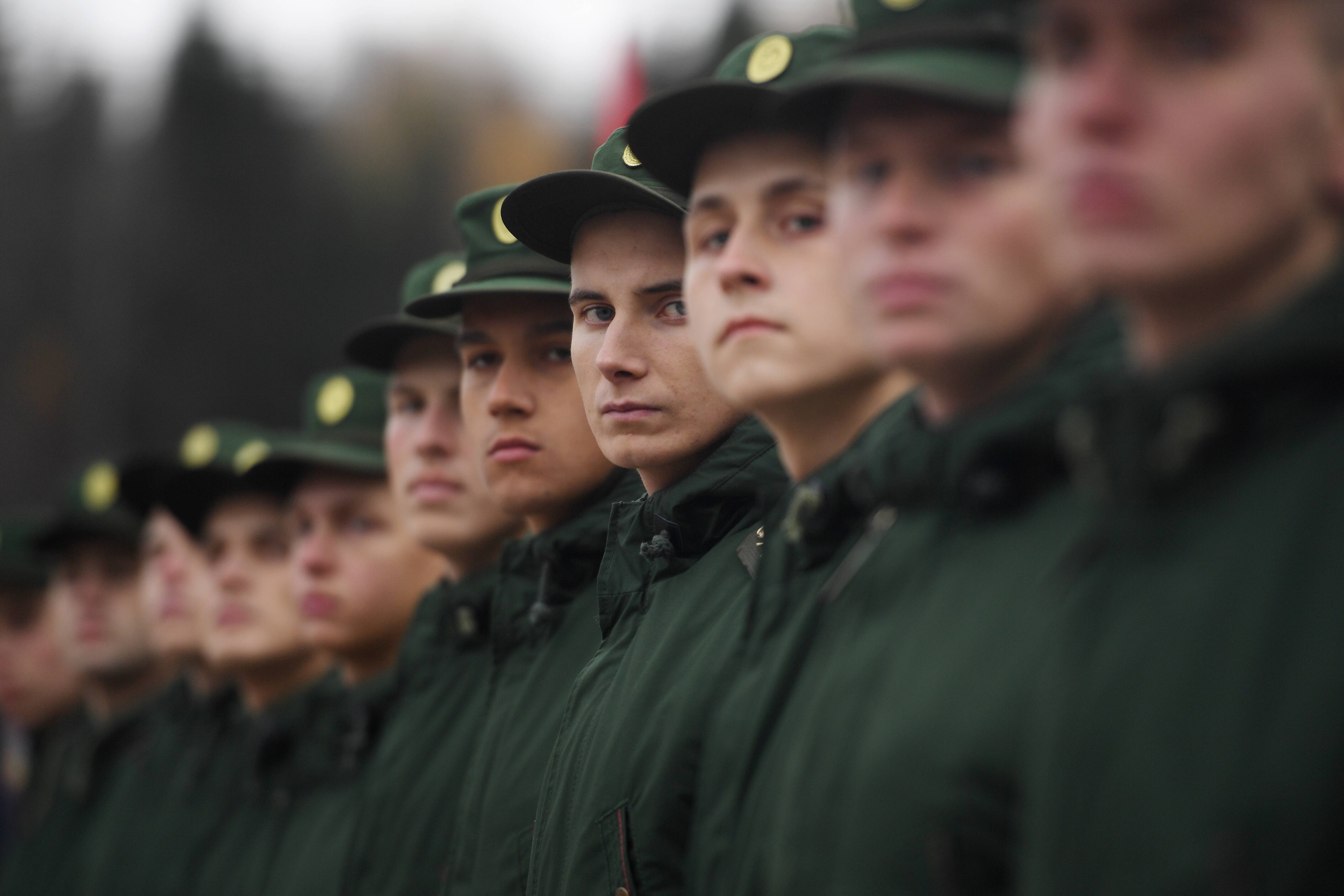 Russische Offiziere geben vollkommen idiotische Befehle! Moral der russischen Soldaten auf dem Tiefpunkt