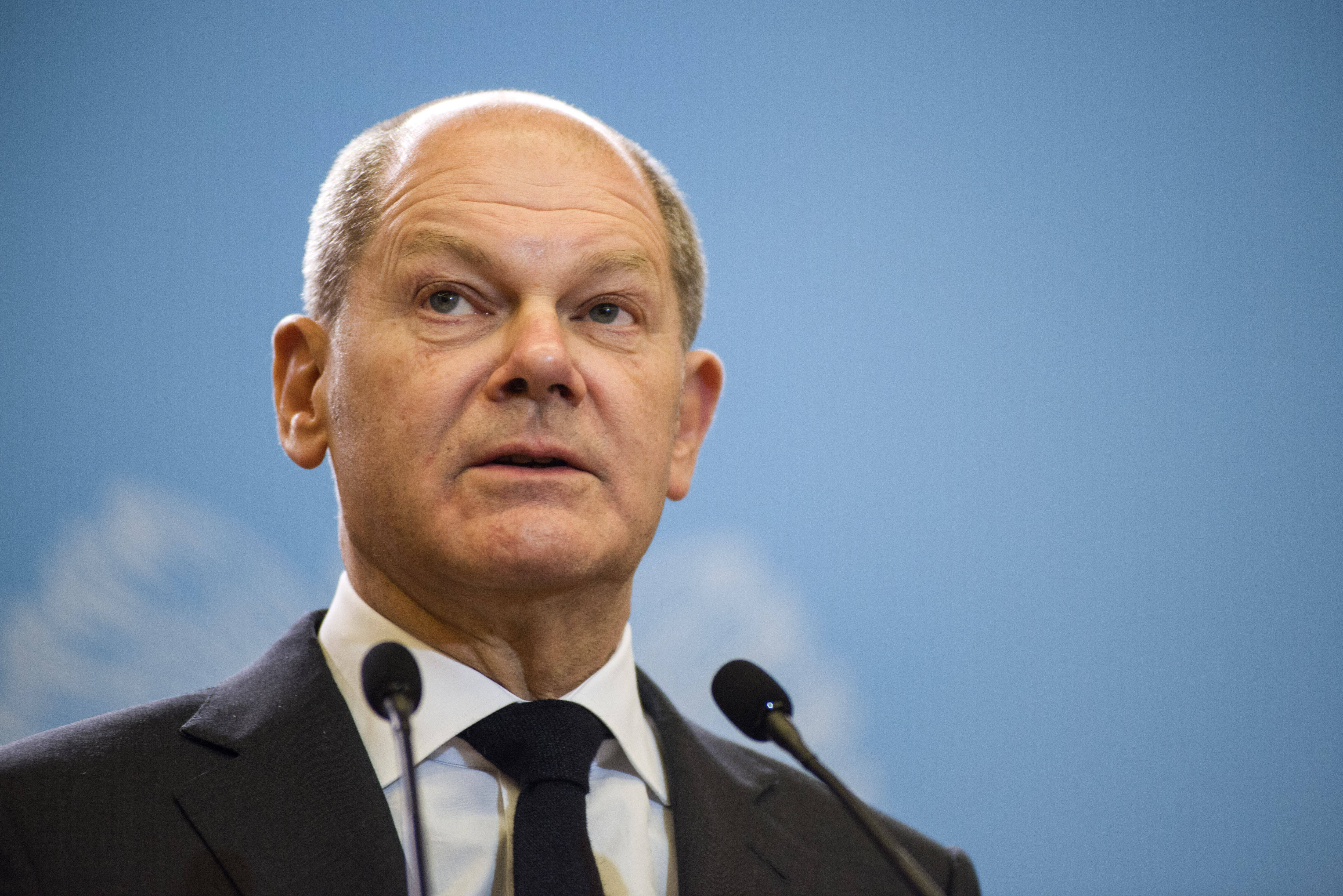 Deutschland gibt Kampfjets für die Ukraine frei! Putin tobt - gerät Deutschland jetzt ins Visier der Russen?