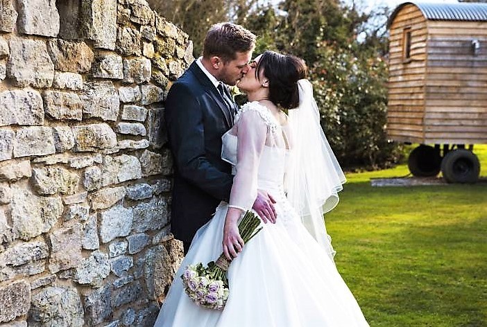 Trauer - Frau (39) stürzt bei Heiratsantrag von einer Klippe! Jede Hilfe kommt zu spät