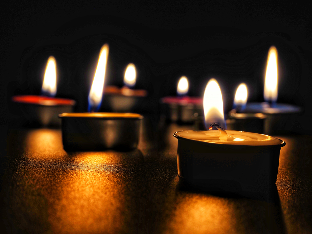 Sänger stirbt live auf Bühne vor 10.000 Zuschauern! Fans mussten hilflos zusehen