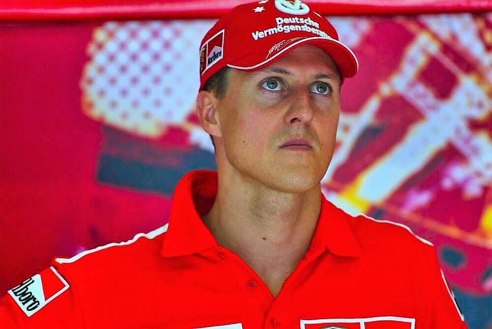 Neues Foto von Schumi versetzt Fans in Aufruhr! Sieht die Formel 1 Legende heute tatsächlich so aus?
