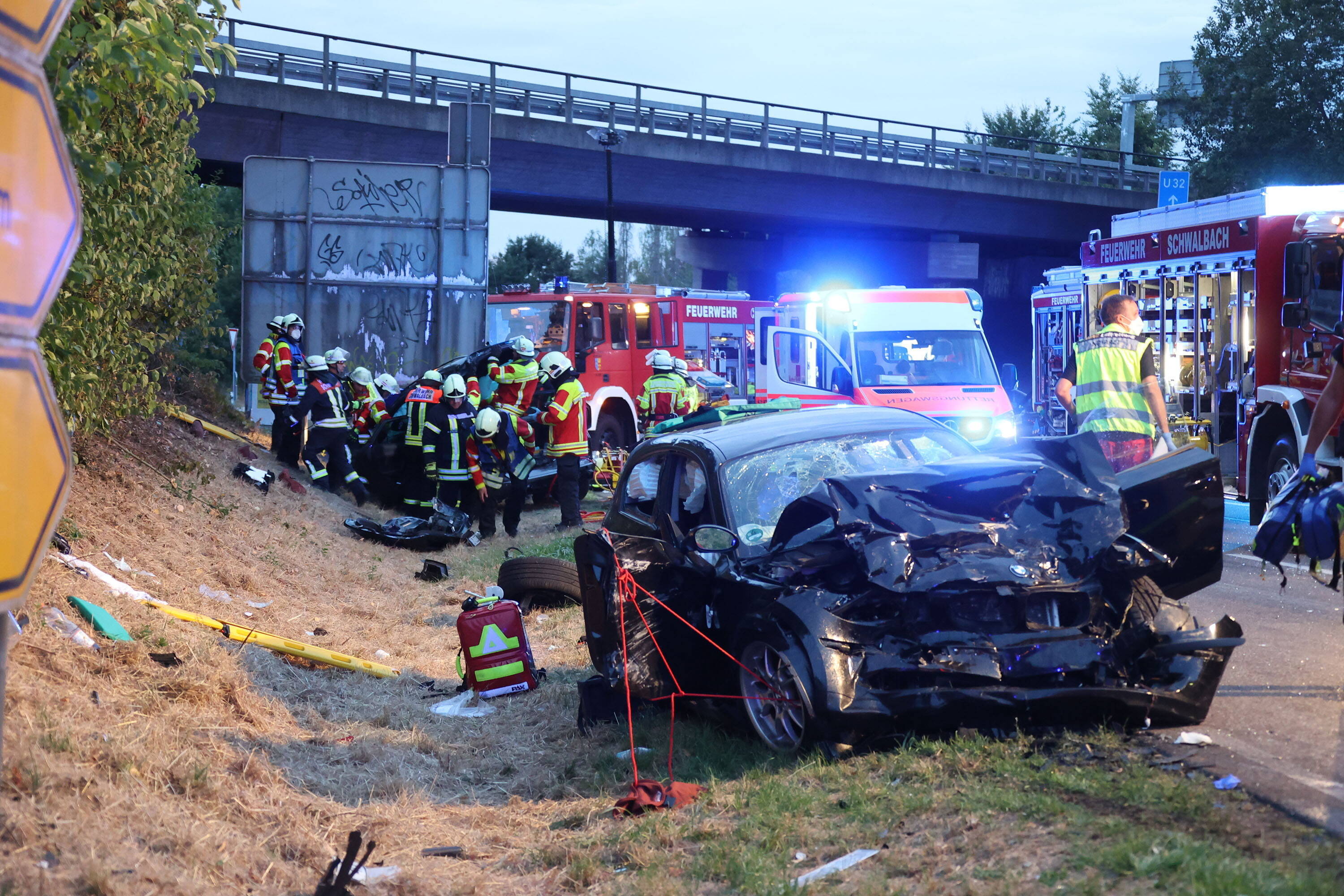 Wegen schwerem Hagelschauer - Chaos auf der Autobahn sorgt für Todesopfer und mehrere Verletzte 