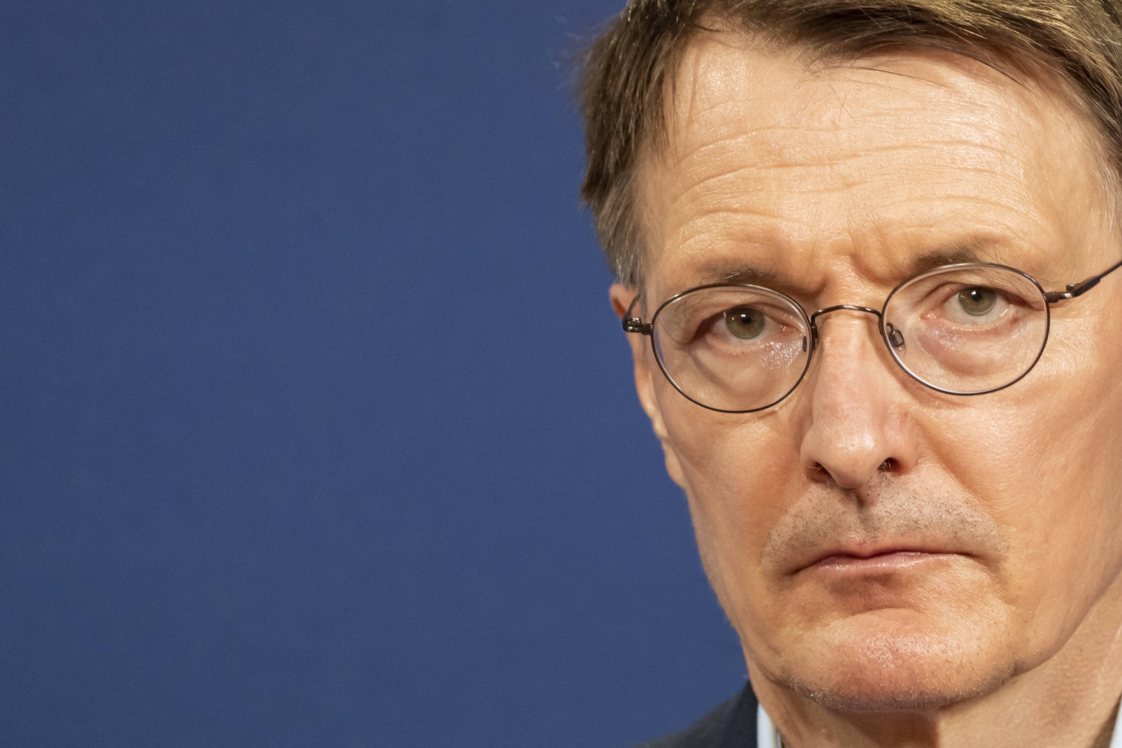 Eilmeldung! Notfall auf SPD-Parteitag! Gesundheitsminister Lauterbach eilt zur Hilfe